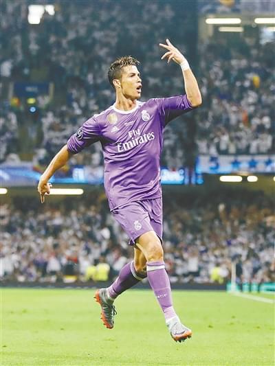 欧冠-特奥假摔红牌 10人米兰总分1-2费耶诺德遭淘汰.